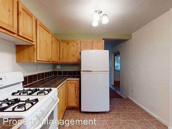 5th image of 529 Morningside Dr NE