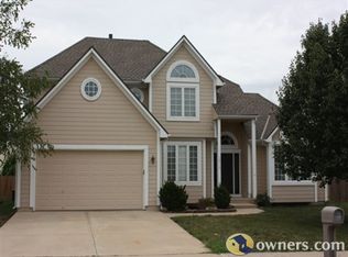 18513 Sycamore Ct, Gardner, KS 66030