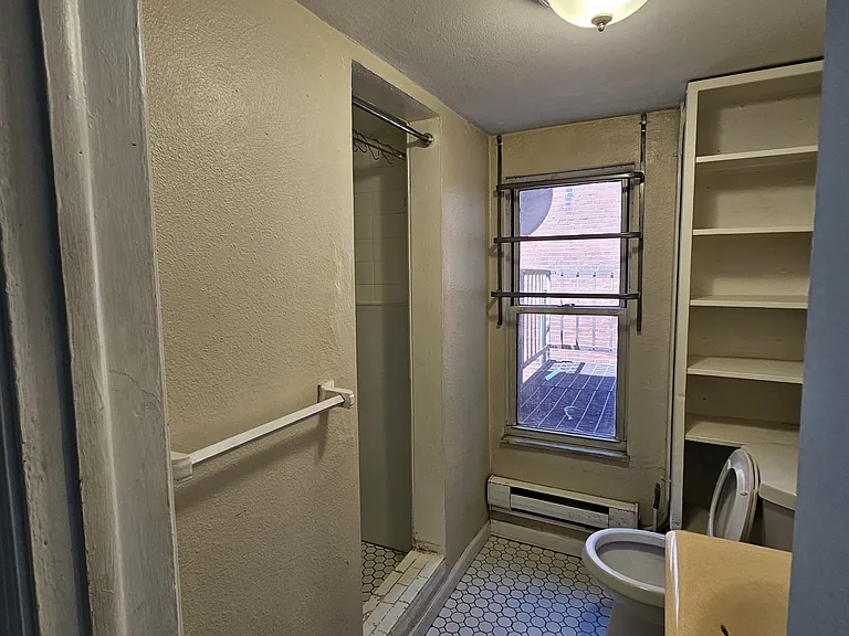 834 N Lincoln Ave #5 — Photo 2