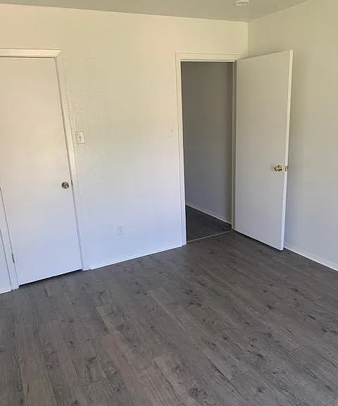 517 Dublin Ave — Photo 8