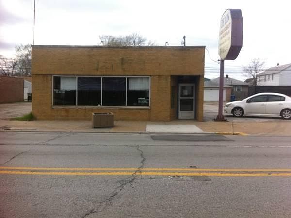 1st image of 760 Burnham Ave