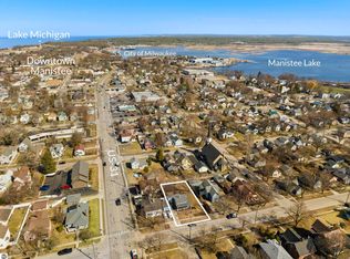 314 5th St, Manistee, MI 49660