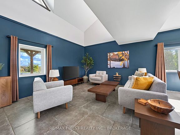 4th image of 4084 Florida Rd