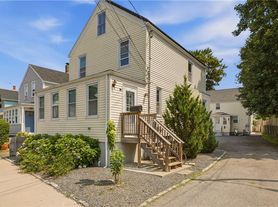 13 Hall Ave, Newport, RI