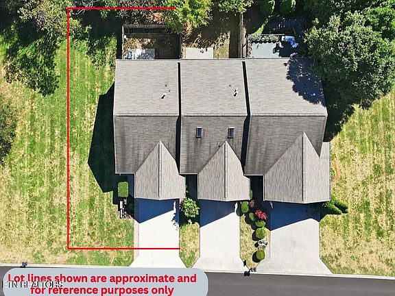 2nd image of 2462 Glen Meadow Rd