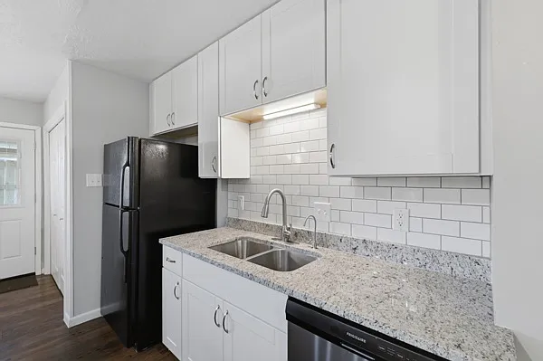 1403 Airline Dr #A — Photo 6
