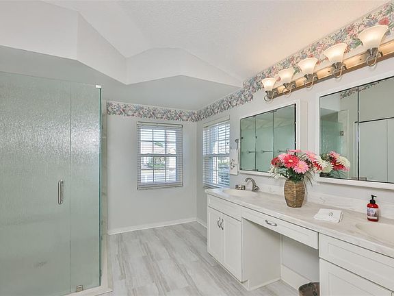 5th image of 2333 E Del Webb Blvd