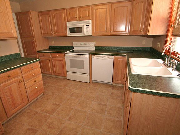 2nd image of 2320 Pierce Ave