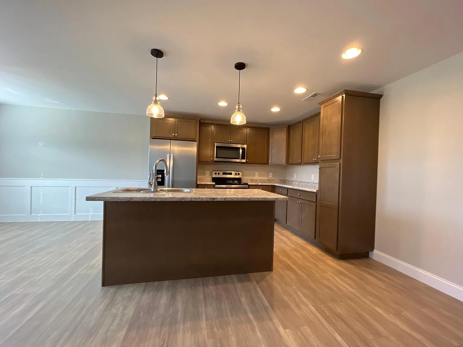 7117 Nans Creek Way — Photo 3