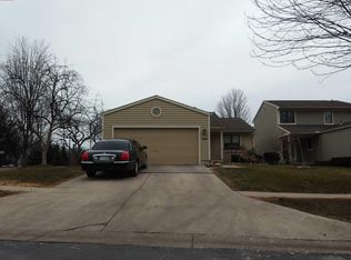 728 Woodcreek Cir, Saline, MI 48176