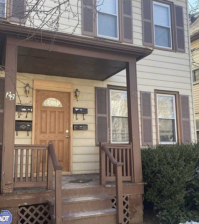 1st image of 22 Harrison St #3