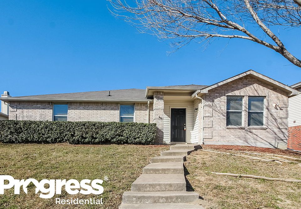 1st image of 2533 Comstock Ln