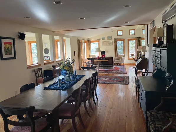 831 Upper Cache Creek Dr, Jackson, WY 83001