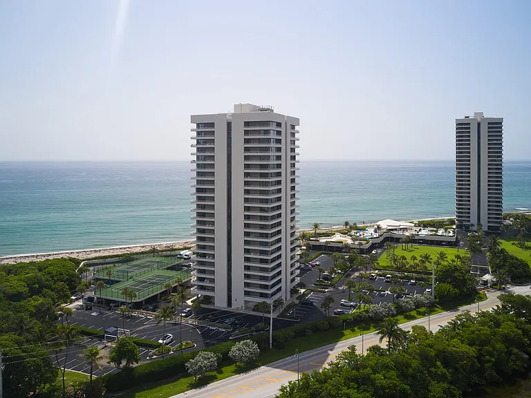 5550 N Ocean Dr #9D — Photo 2