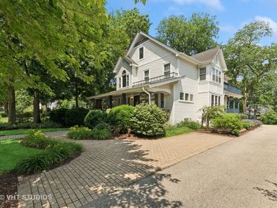 571 N Main St, Glen Ellyn, IL, 60137