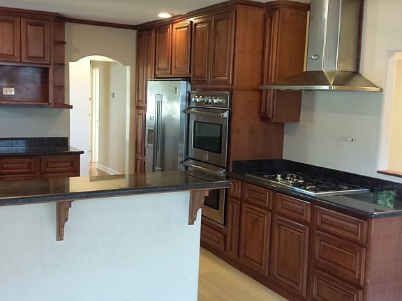 3rd image of 5317 Meridian Ave