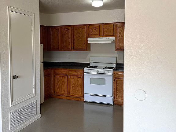 5th image of 521 W OCOTILLO Street
