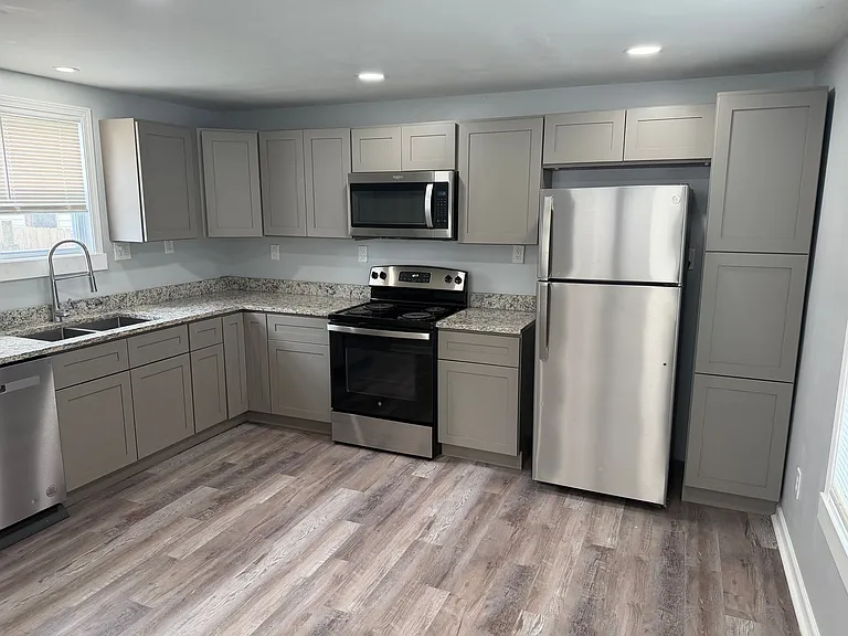 1808 Lawn Ave — Photo 8