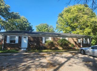 305 W I St, Belleville, IL 62226
