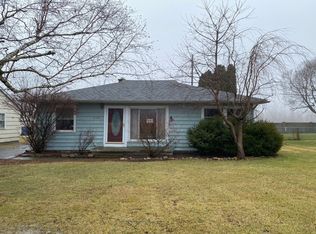 3198 S Grove Dr, Monroe, MI 48162