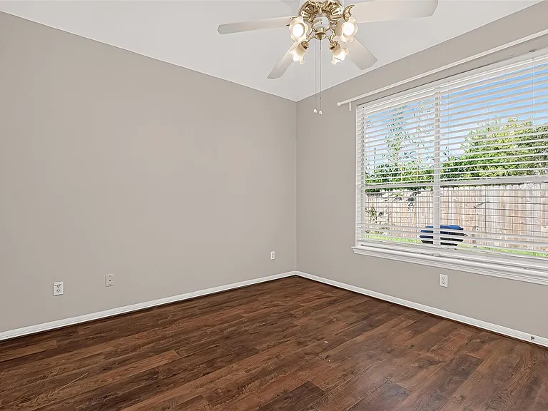 8503 Raybluff Ln — Photo 29