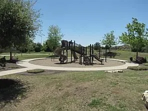 504 Rolling Oak Dr — Photo 25