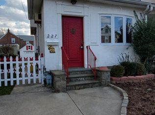 227 Delmont Ave, Ardmore, PA 19003