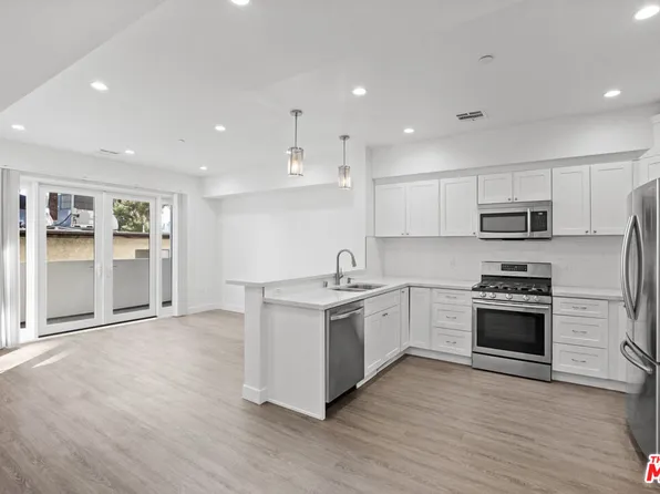 4114 Vantage Ave #301, Studio City, CA 91604