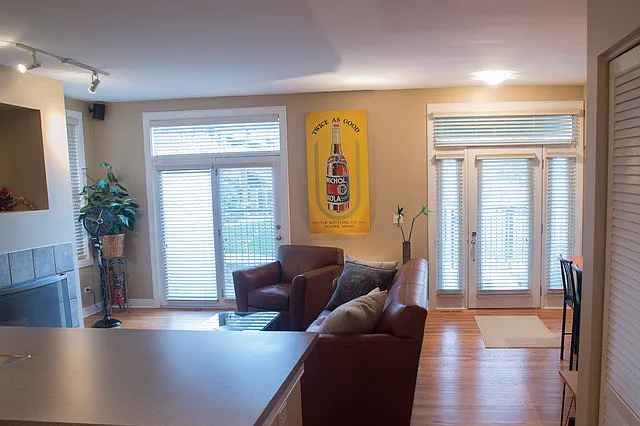 1 bed, 1084 sqft, $2,600 — Photo 3