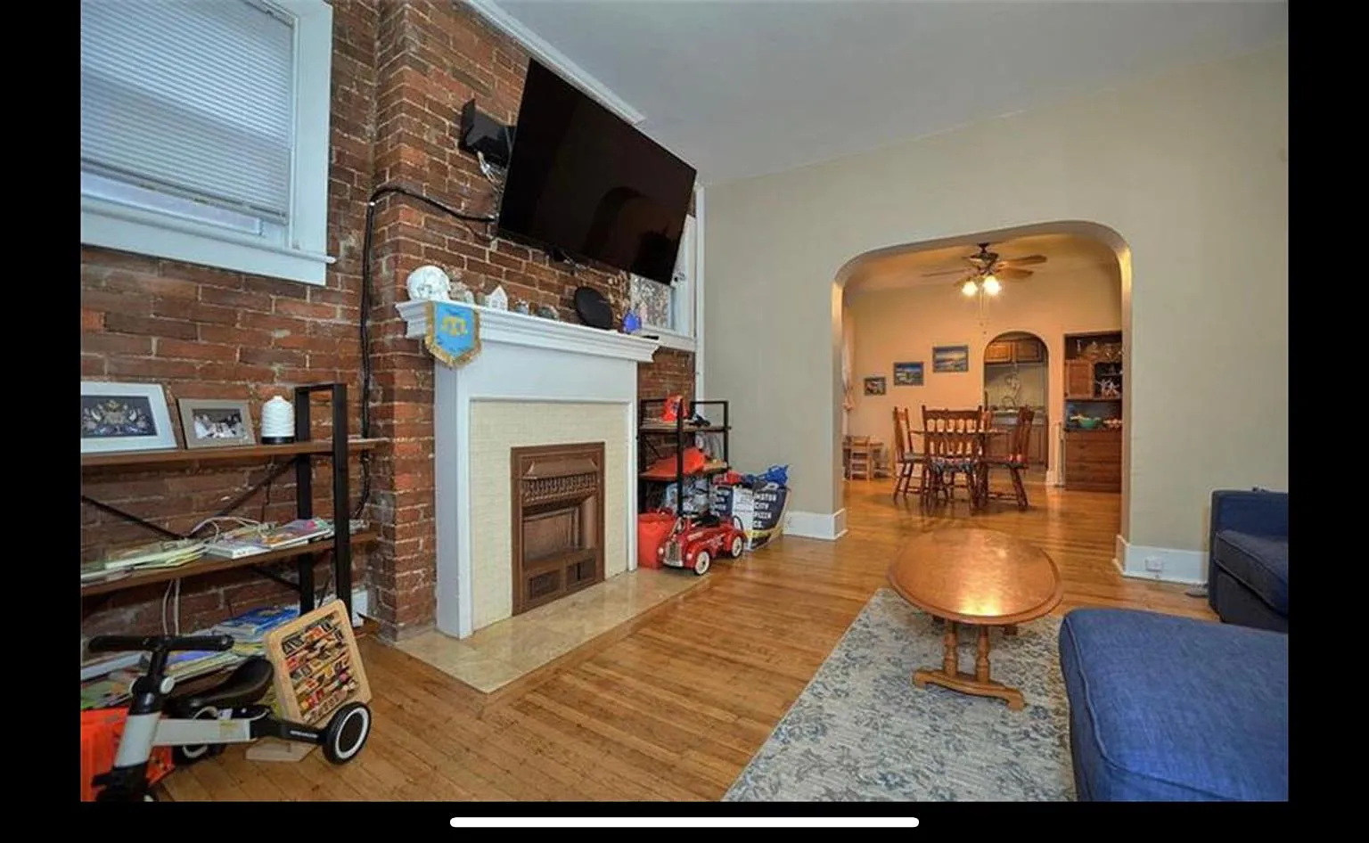 2 bed, 1100 sqft, $1,500 — Photo 2