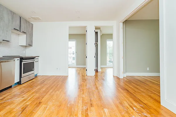 Rented by Nooklyn NYC LLC | media 17