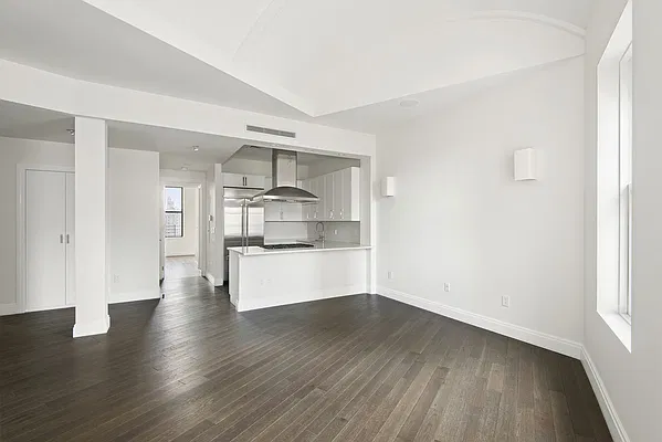 Rented by Compass | media 19