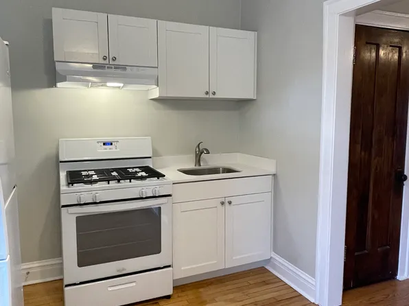 4054 N Marmora Ave #2, Chicago, IL 60634