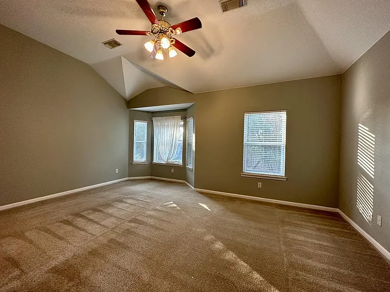 9222 Memorial Grove Dr — Photo 5