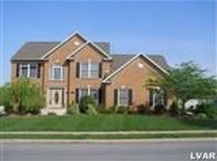 5927 Meadow Dr, Orefield, PA 18069