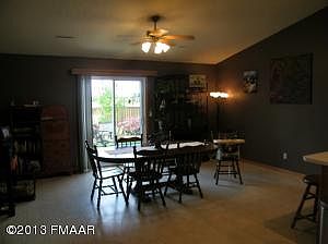 5th image of 828 Lakeridge Pl
