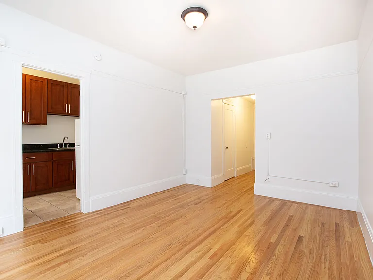 516 Ellis — Photo 10