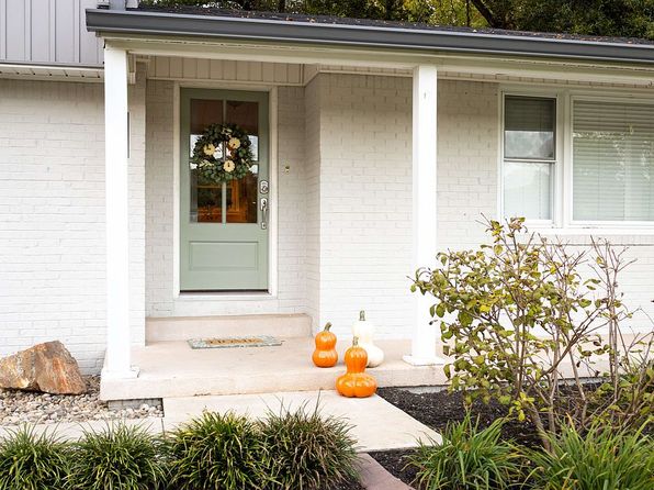 315 Barton Cir