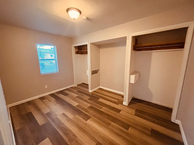 1805 W Adams St — Photo 4