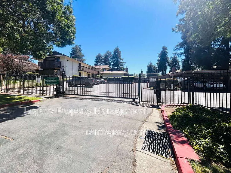 2410 Starlight Ln #170 — Photo 21