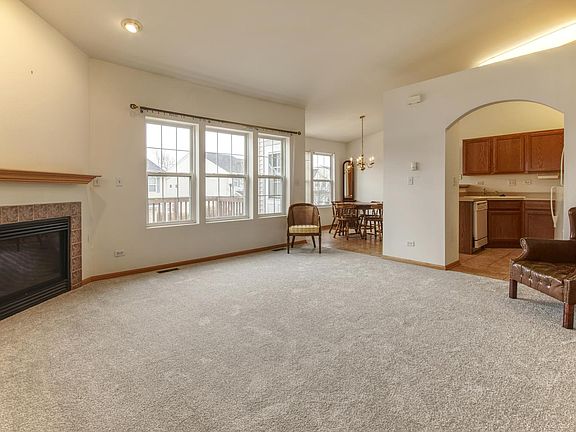 4th image of 1315 Harvest Dr