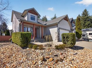 2097 Rose Anne Ct, West Kelowna, BC V1Z 4A3