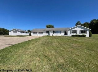 1868 Mount Nebo Rd, Buckhannon, WV 26201