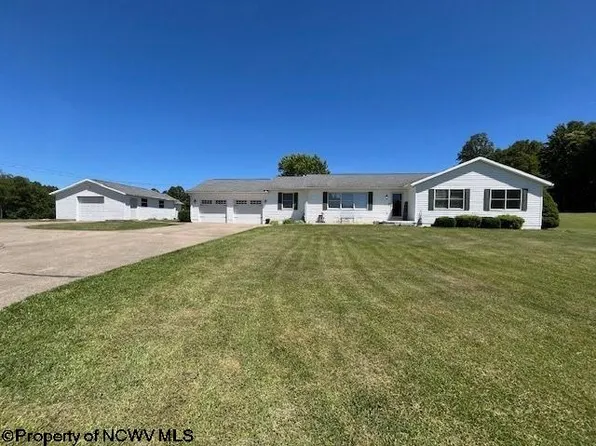 1868 Mount Nebo Rd, Buckhannon, WV 26201