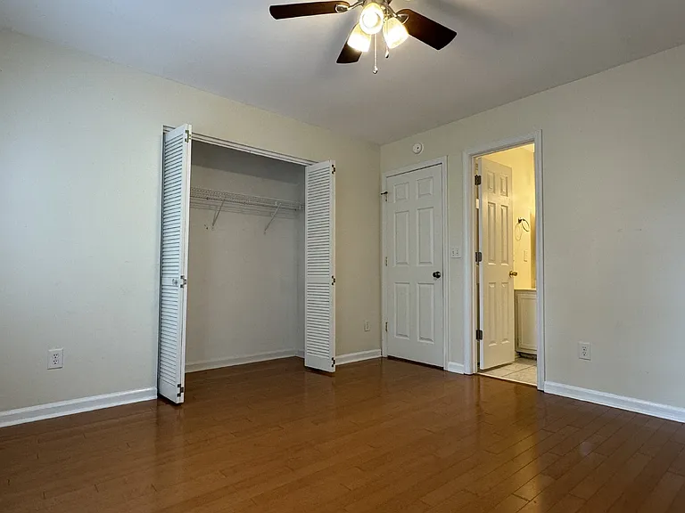 4404 McClelland Dr — Photo 11