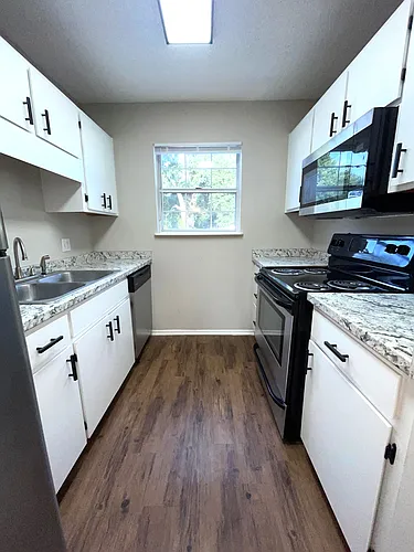 Oak Terrace Apartments Photo 1