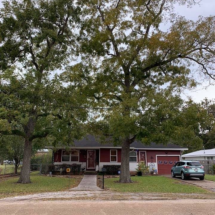 1st image of 1426 Industrial St