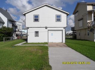 227 Swordfish Ln, Surfside Beach, TX 77541
