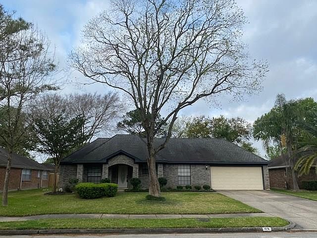 1st image of 415 Holly Fern Dr