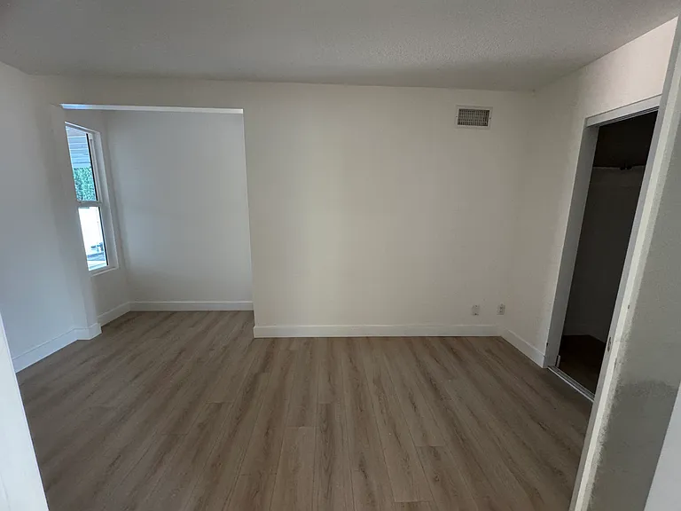 528 N Placentia Ave — Photo 21